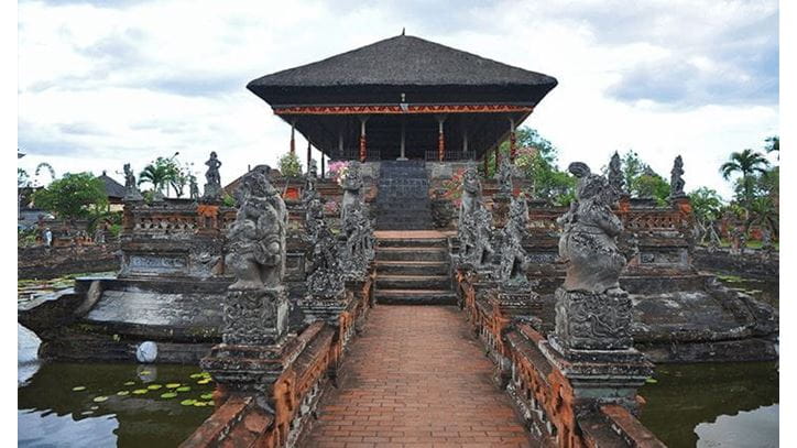 Klungkung Palace and Kertha Gosa Pavilion in Bali