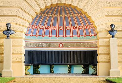 The dome-like structural entrance to the Osborne House