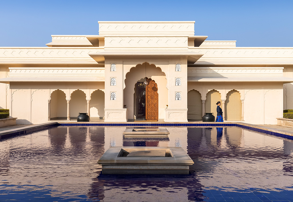 Elegant entrance at The Oberoi Sukhvilas, 5-star Siswan Forest Resort