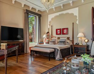 Royal villa bedroom at The Oberoi Marrakech, 5 Star Hotel in Marrakech