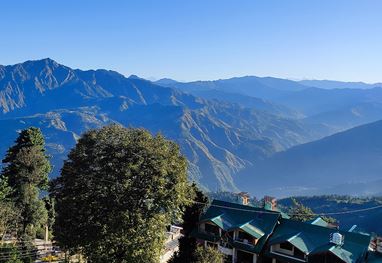 Luxury hotel in Shimla with scenic mountain view Ideal for relaxation