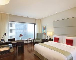 Premier Bay View Room