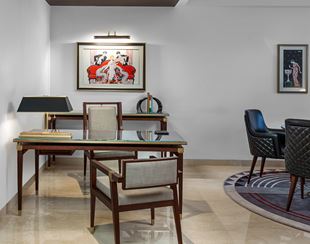 Deluxe room decor at The Oberoi New Delhi, 5 star hotel stay.