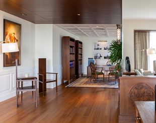 Kohinoor suite interior at The Oberoi New Delhi, 5 star hotel.