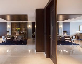 Luxury suite interior view at The Oberoi New Delhi, 5 star accommodation.