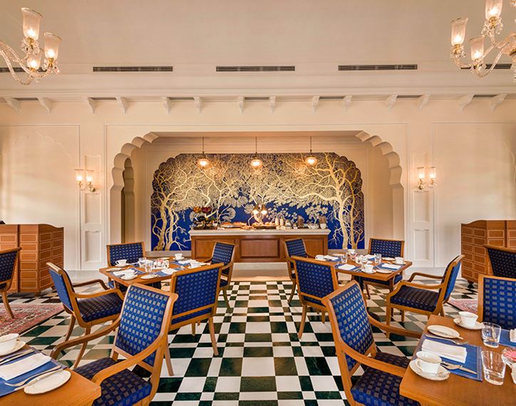 Dining room at The Oberoi Sukhvilas Resort, elegant decor, Siswan Forest