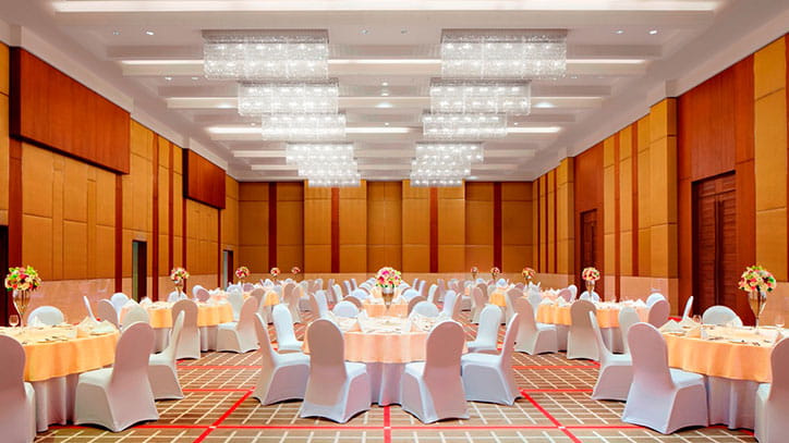 dubai-event-grand-hall-dinner-724x407