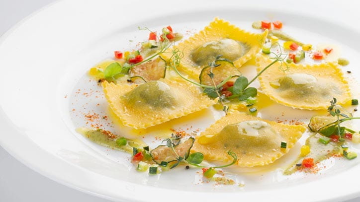 mumbai-ricotta-spinach-raviolli-dining-724x407