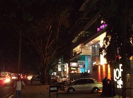 bangalore-indiranagar-100feet-road-515x380