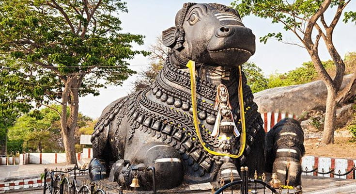 Bull Temple Famous Monument in Bangalore