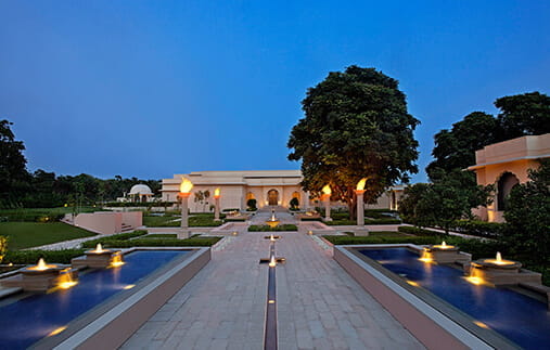 tosvmain-courtyard-evening-chandigarh-sukhvilas-507x323