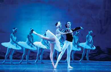 A troupe performs Swan Lake in Beijing