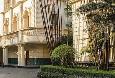 Tasteful decor of the lobby at The Oberoi Sukhvilas Resort & Spa, Chandigarh