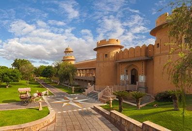 The exterior facade of The Oberoi Rajvilãs, Jaipur