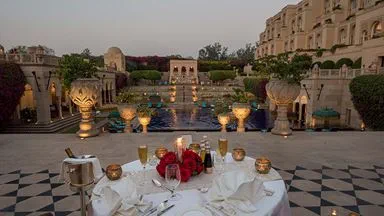 amarvilas-gallery-featured-5-dine-under-the-stars-724x407