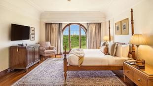 Luxury Suite at 5 Star Resort in Agra The Oberoi Amarvilas