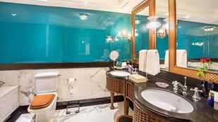 Deluxe Suite at 5 Star Luxury Resort in Agra, The Oberoi Amarvilas
