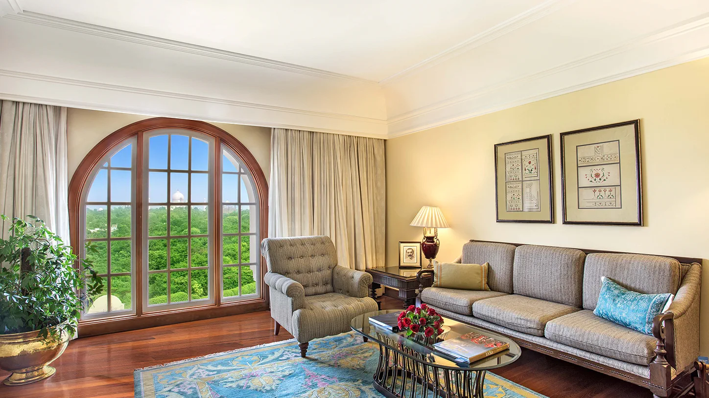 Deluxe Suite at 5 Star Luxury Resort in Agra, The Oberoi Amarvilas