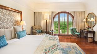 Deluxe Suite at 5 Star Luxury Resort in Agra, The Oberoi Amarvilas
