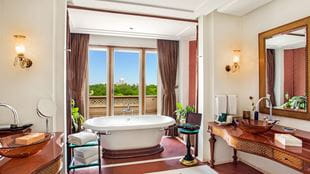 Kohinoor Suite at 5 Star Luxury Resort in Agra, The Oberoi Amarvilas