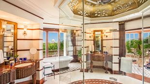 Luxury Suite at 5 Star Resort in Agra The Oberoi Amarvilas