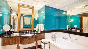 Premier Room at 5 Star Resort in Agra, The Oberoi Amarvilas