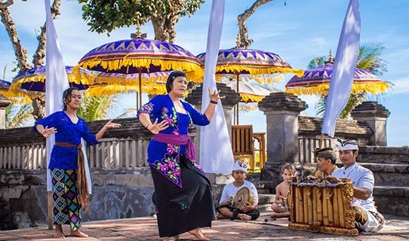 Balinese Dance or Music Lesson at The Oberoi Beach Resort Bali