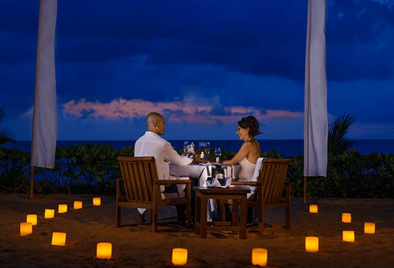 Exotic Candlelight Dinner Experience in Bali at 5 Star Beach Resort The Oberoi Bali