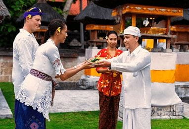 Full Moon Celebration in Bali at Luxury Beach Resort The Oberoi Bali