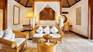 Luxury Villa Garden view bed room
