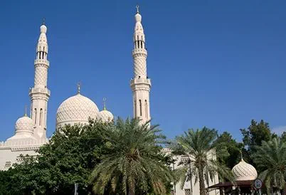 al-zorah-destination-jumeriah-mosque-572x390