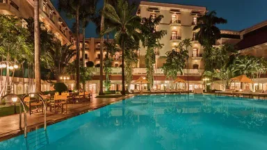 kolkata-gallery-featured-2-swimming-pool-724x407