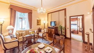 Deluxe Suite, The Oberoi Grand, Kolkata