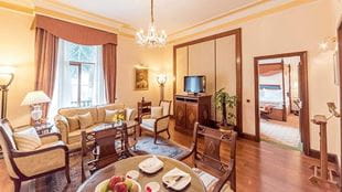 Deluxe Suite, The Oberoi Grand, Kolkata