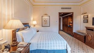 Premier Rooms with Balcony, The Oberoi Grand, Kolkata