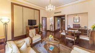 Deluxe Suite, The Oberoi Grand, Kolkata