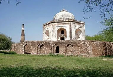 The Rise and Fall of Dilli: Mehrauli Archaeological Park Experience by The Oberoi Gurgaon