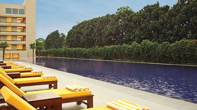 gurgaon-gallery-featured-7-swimming-pool-724x407