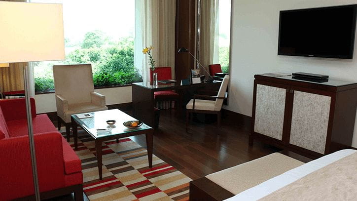 Luxury Room at 5 Star Hotel The Oberoi Gurgaon