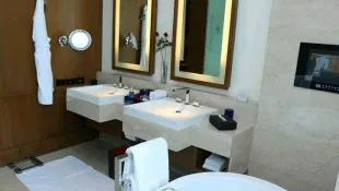 Luxury Suites at Best 5 Star Hotel The Oberoi Gurgaon