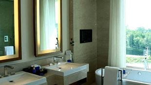 Premier Rooms at Best 5 Star Hotel The Oberoi Gurgaon