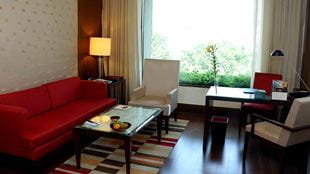 Luxury Room at 5 Star Hotel The Oberoi Gurgaon