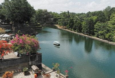 Narmada Water Palace, Lombok