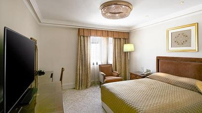 Grand-Royal-Suite-second-bedroom-724x407
