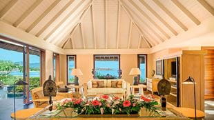 royal-villa-private-pool-livivng-room