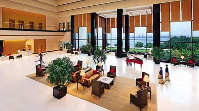 mumbai-gallery-featured-2-main-lobby-724x407