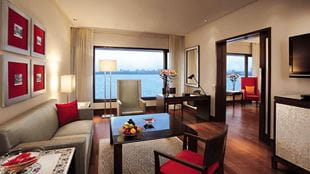 Executive Suites with Ocean View in Mumbai at 5 Star Hotel The Oberoi Mumbai