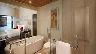 Premier Ocean View Rooms in Mumbai at 5 Star Luxury Hotel The Oberoi Mumbai