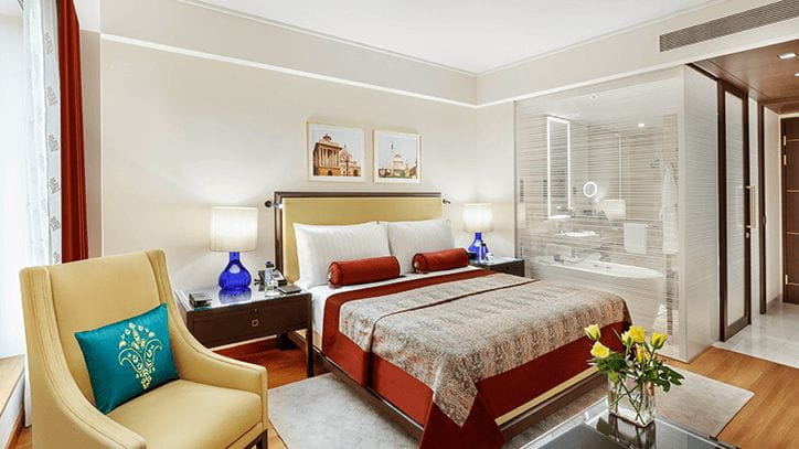 Deluxe Room at The 5 Star Hotel in Delhi, The Oberoi New Delhi