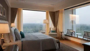 Deluxe Suite, The Oberoi New Delhi